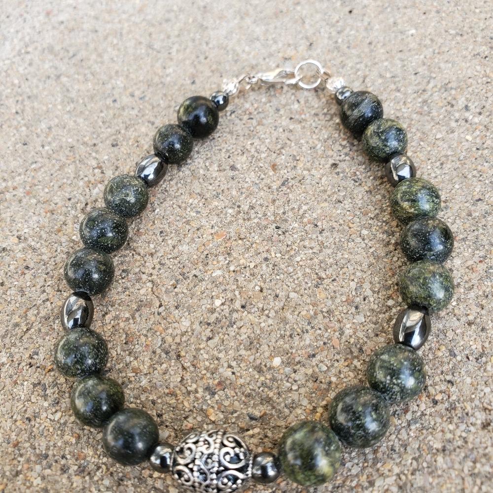 Bracelet - Picture 2 of 4